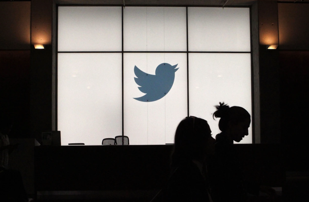 Twitter Experimenting With New ‘Downvote’ Feature Twitter Experimenting With New ‘Downvote’ Feature