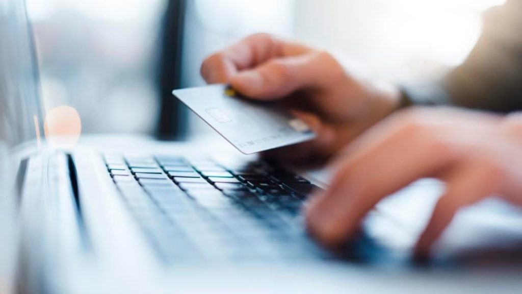 Pro Tips on Establishing Consistent Growth for an eCommerce Website