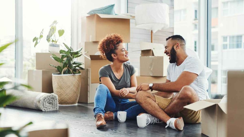 5 Tech Tips to Make House Moving Stress-Free 5 Tech Tips to Make House Moving Stress-Free