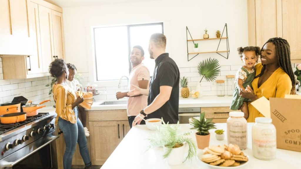 Fun Games to Play During House Warming Fun Games to Play During House Warming